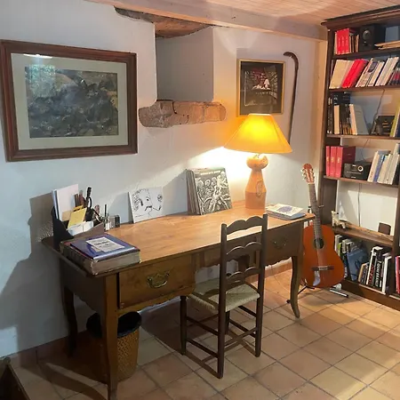 Oda ve Kahvaltı De La Serre